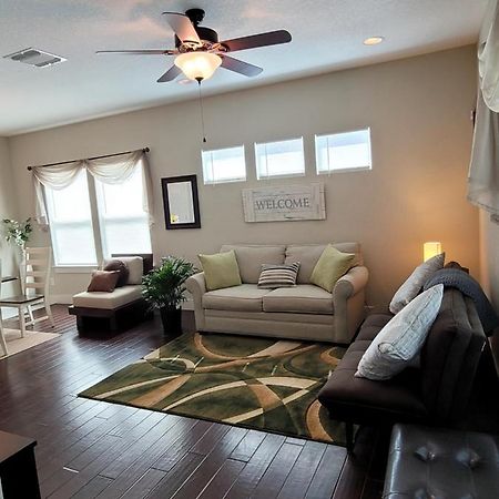 Spacious Townhouse Minutes From Downtown Sa. San Antonio Extérieur photo