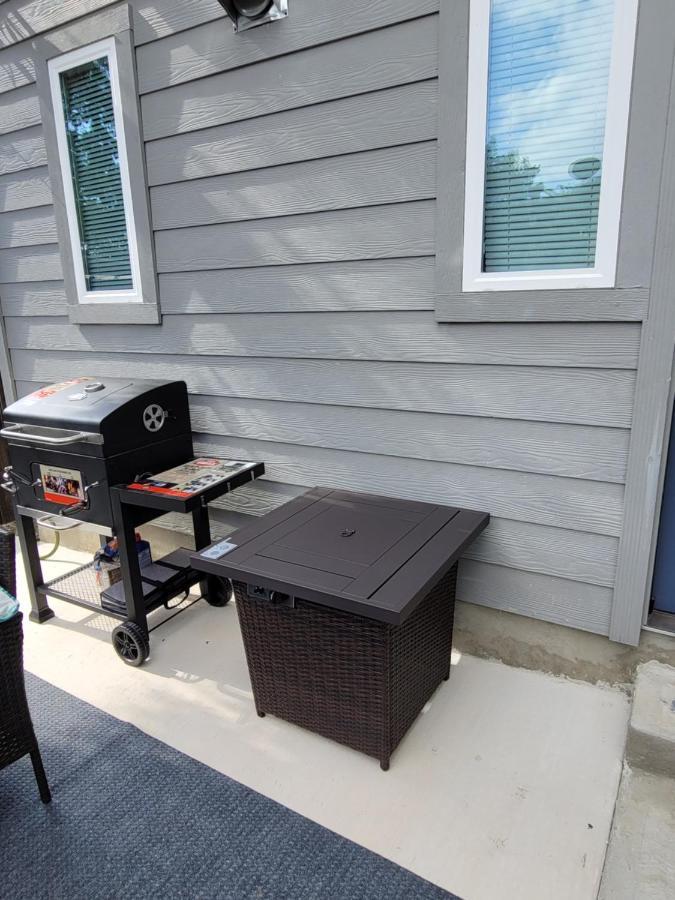 Spacious Townhouse Minutes From Downtown Sa. San Antonio Extérieur photo
