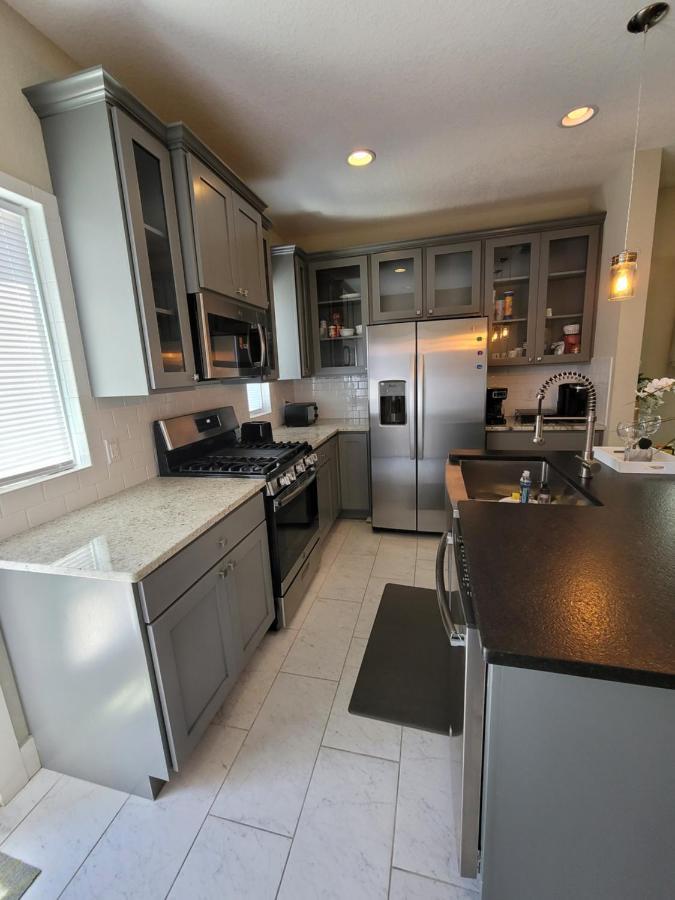 Spacious Townhouse Minutes From Downtown Sa. San Antonio Extérieur photo